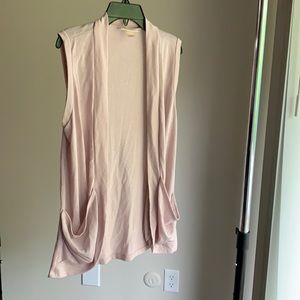 Sleeveless cardigan